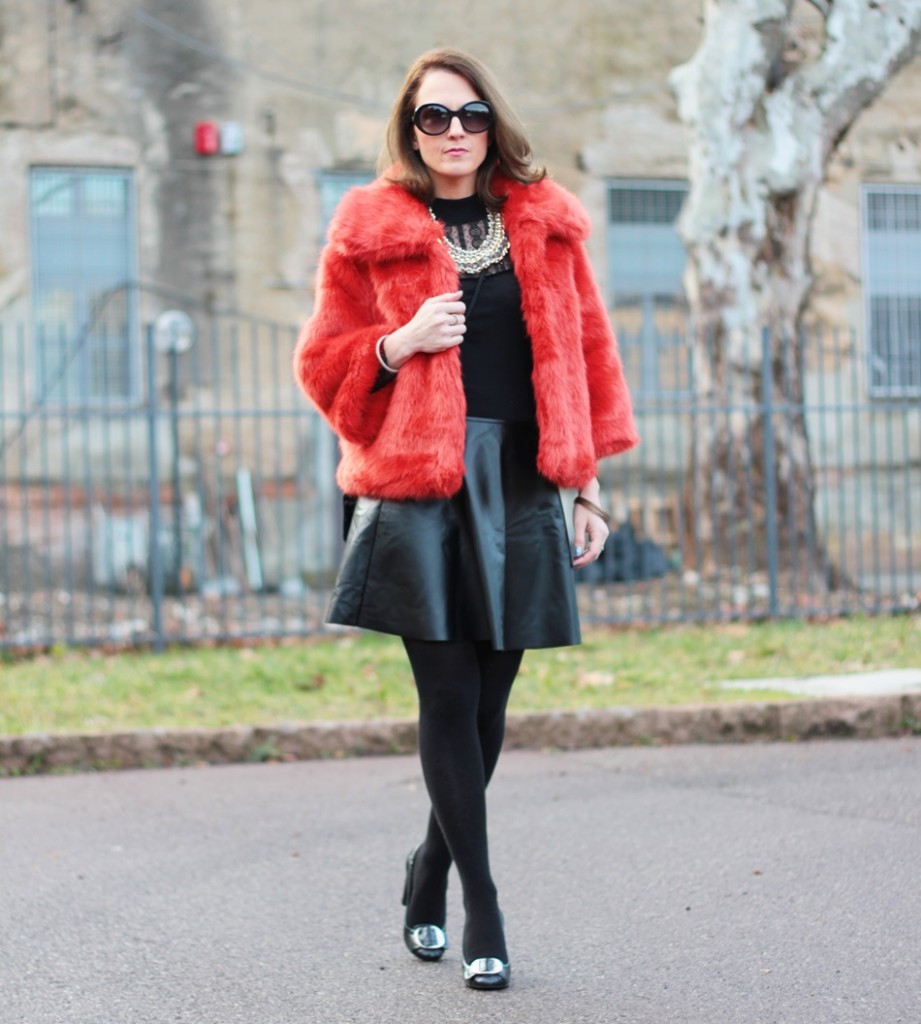 Fashion blogger, Fashion blog, Maggie Dallospedale fashion diary, fashion outfit, Orange Black outfit , 16